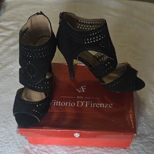 VITTORIO D' FIRENZE ITALY FOR WOMAN Black Cutout Suede High Heel Sandals